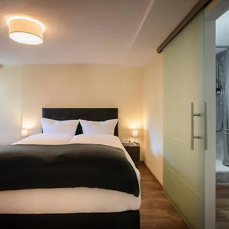 Reinhilde Apartment