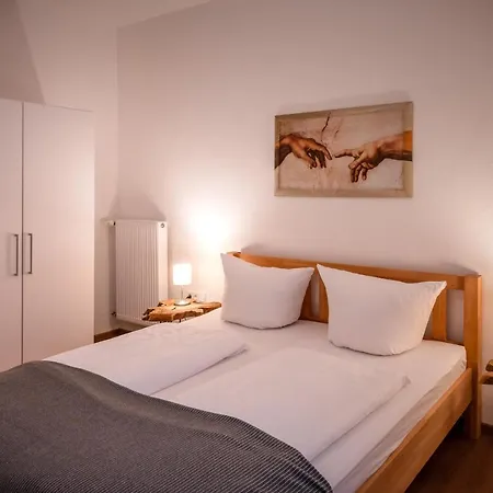 Reinhilde Apartment *